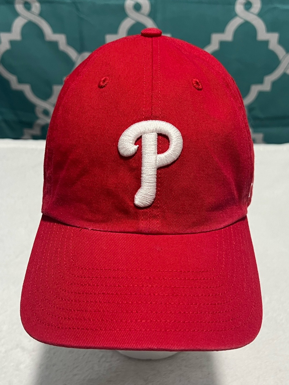 ‘47 Brand Philadelphia Phillies Red Baseball Cap with White 'P' Logo
